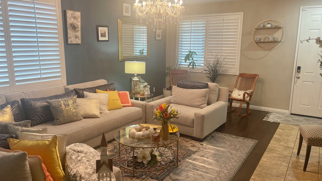 Photo of Livingroom in Palmdale