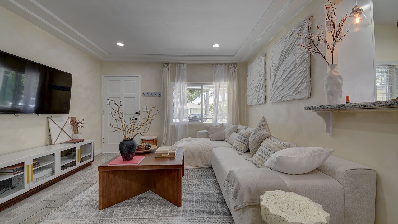 Photo of Livingroom in Anaheim Colony Historic District
