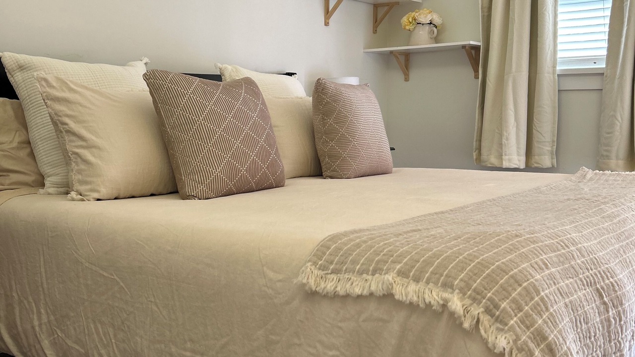 Photo of Bedroom in East Mesa