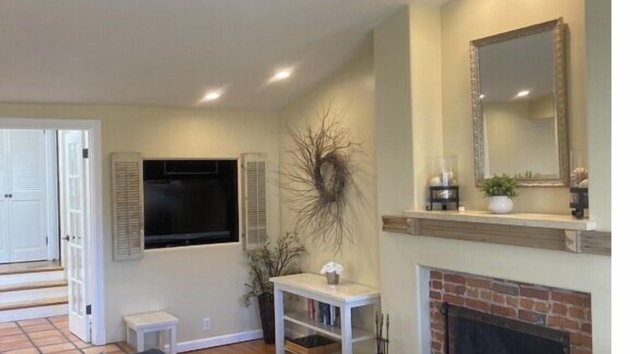Photo of Livingroom in East Mesa