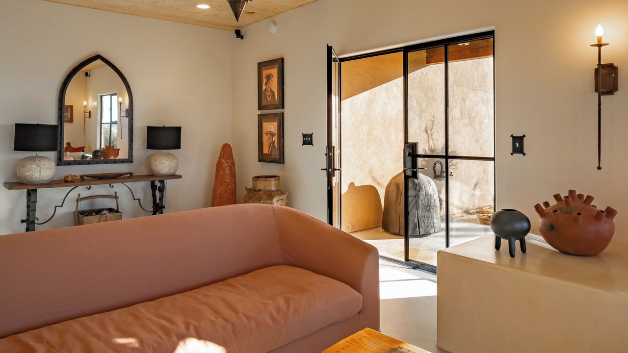 Photo of Livingroom in Pioneertown