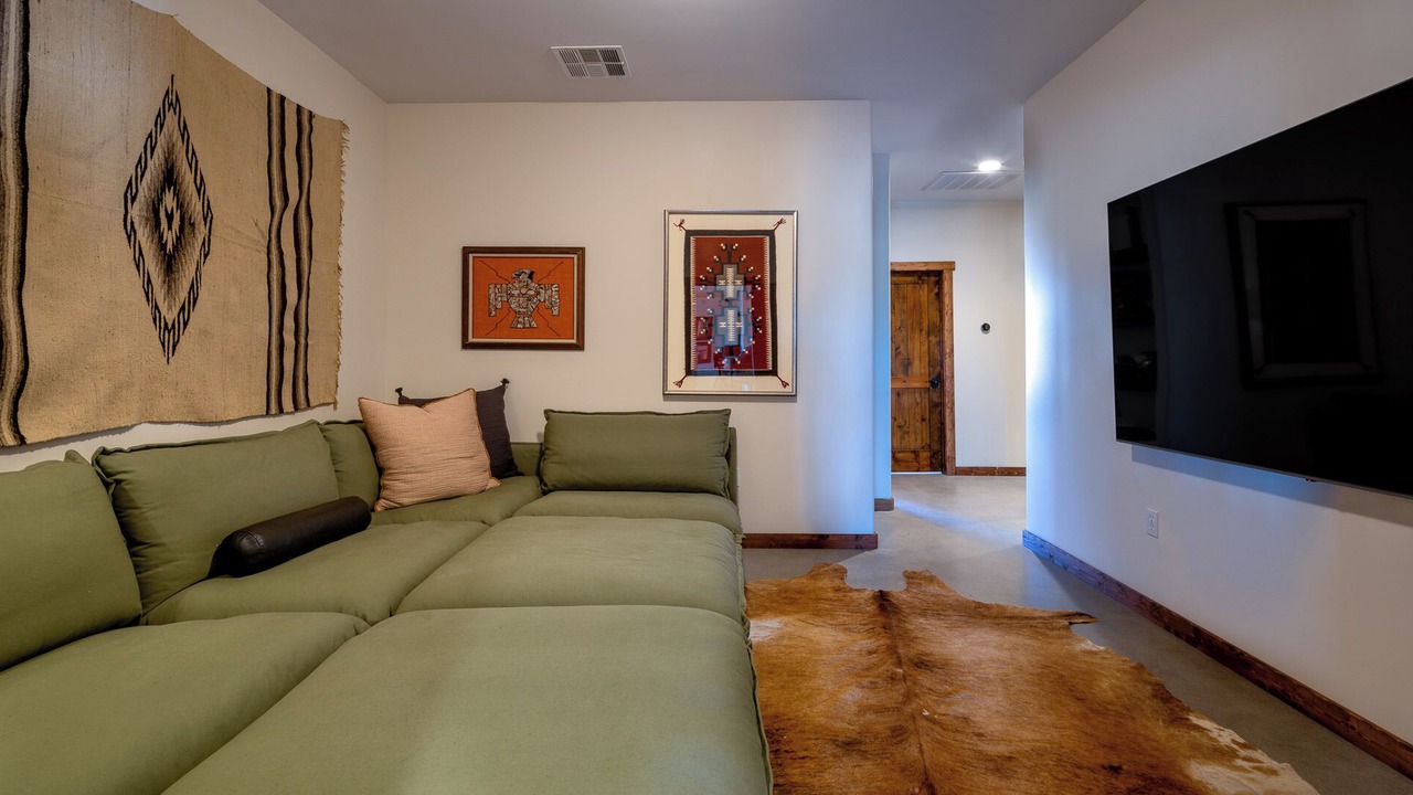 Photo of Livingroom in Pioneertown