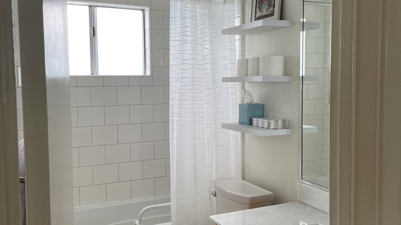 Photo of Bathroom in Huntington Beach