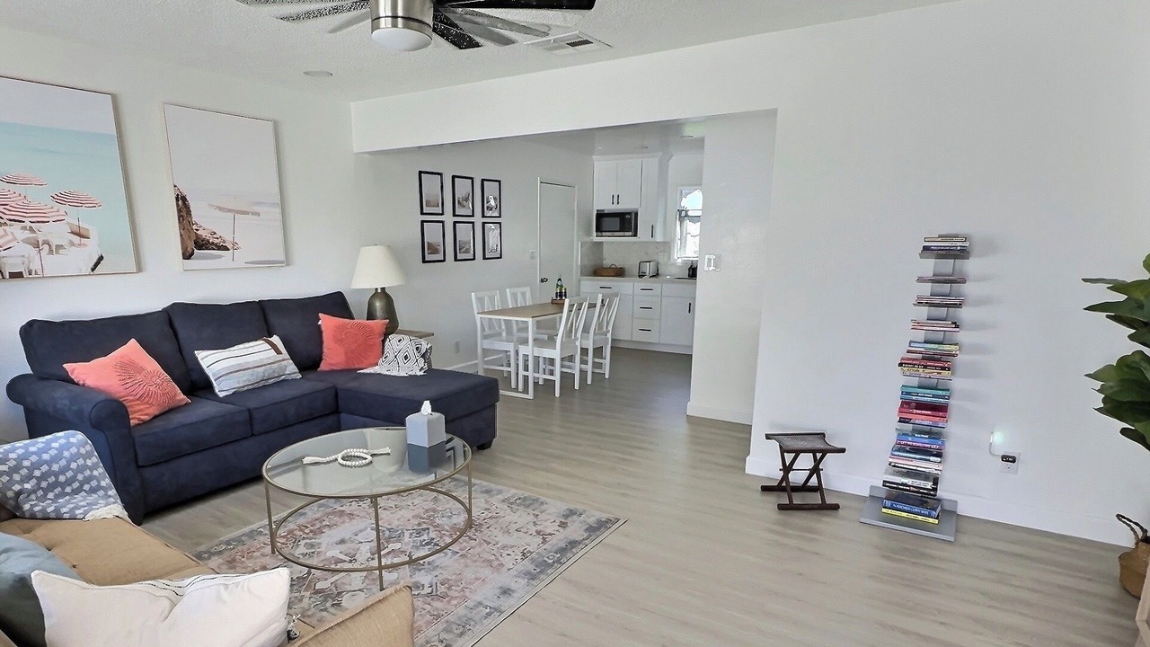 Photo of Livingroom in San Gabriel
