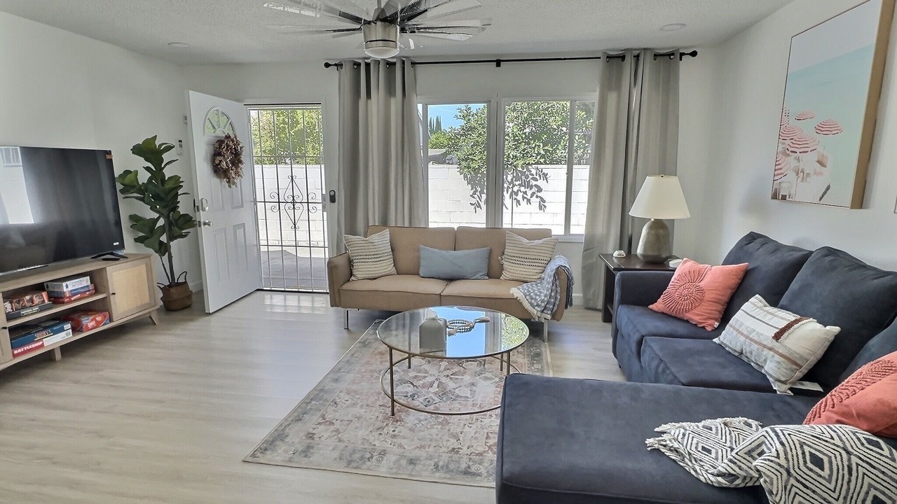 Photo of Livingroom in San Gabriel