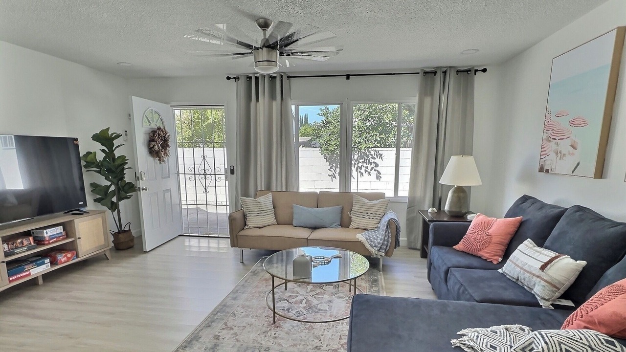 Photo of Livingroom in San Gabriel