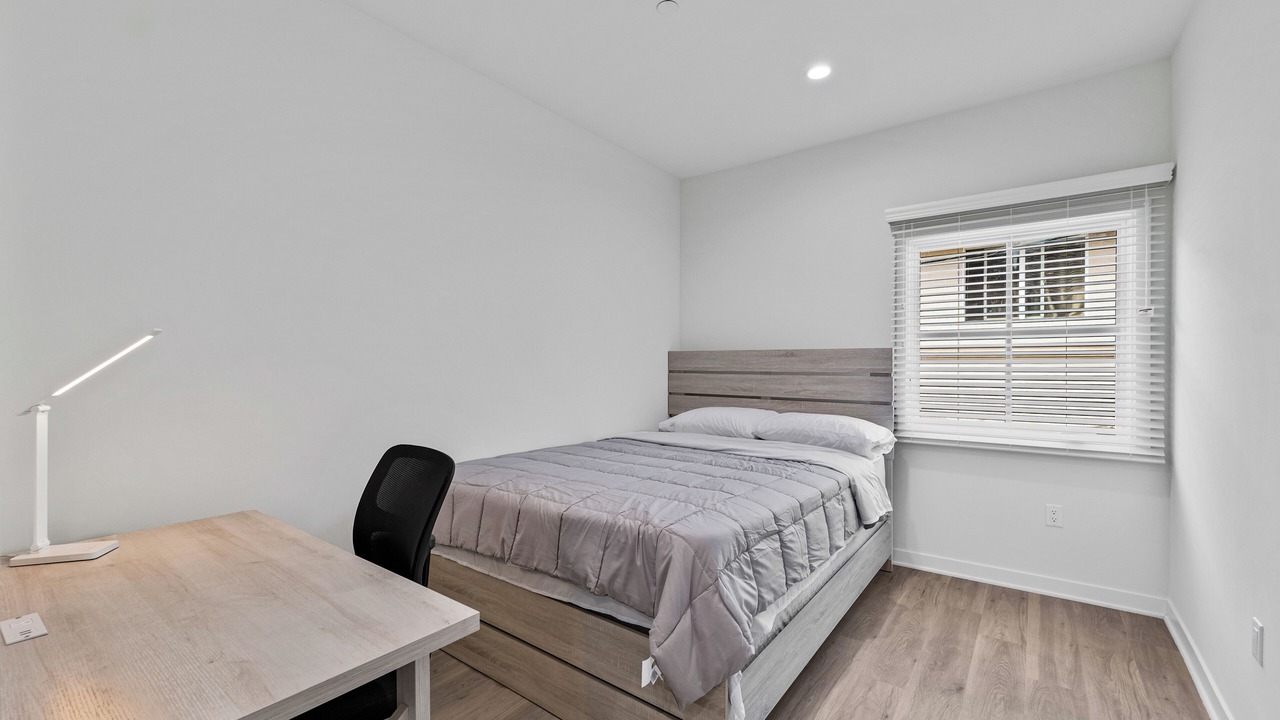 Photo of Bedroom in Lamanda Park