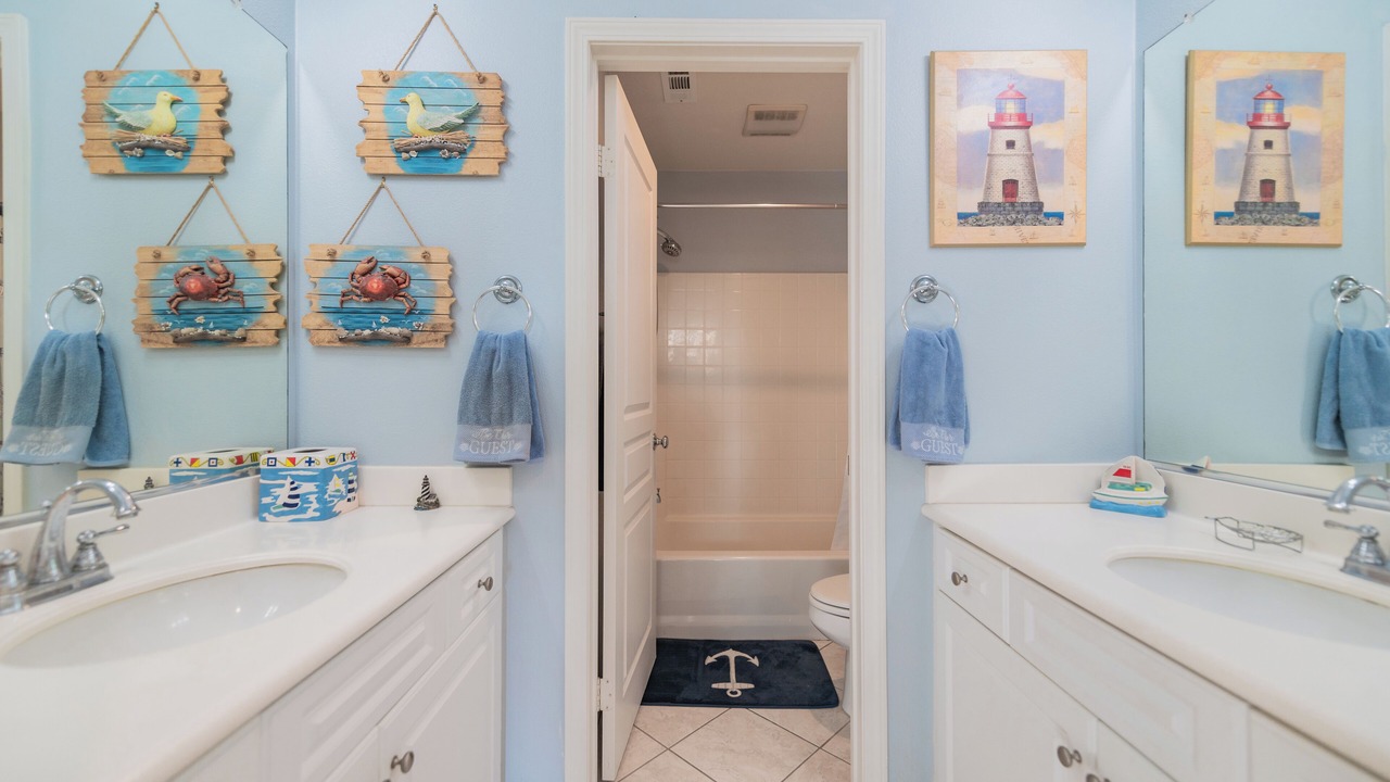 Photo of Bathroom in Woodbury