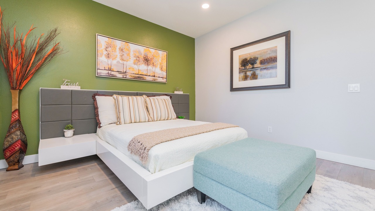 Photo of Bedroom in Woodbury