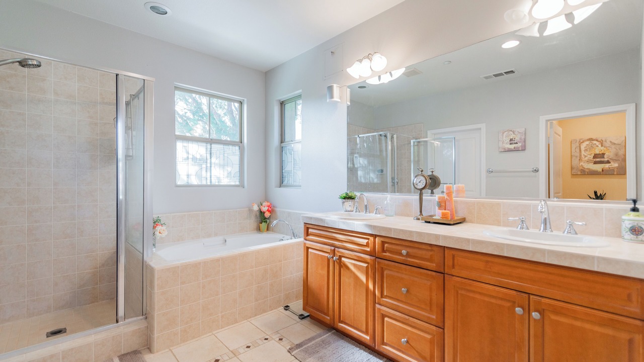 Photo of Bathroom in Woodbury