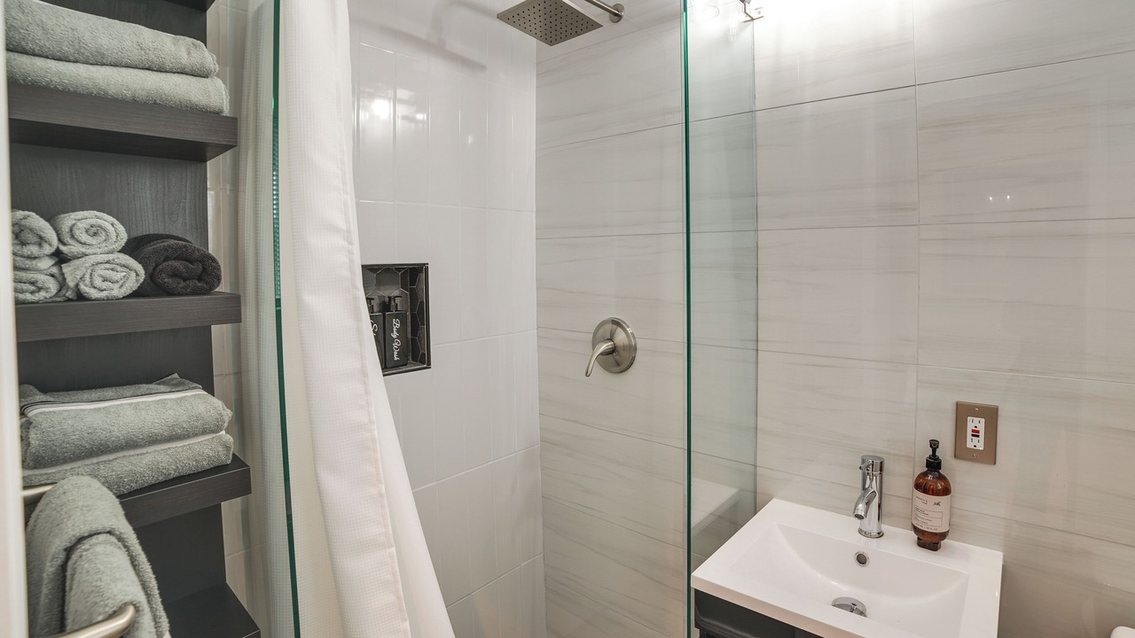 Photo of Bathroom in Downtown Riverside