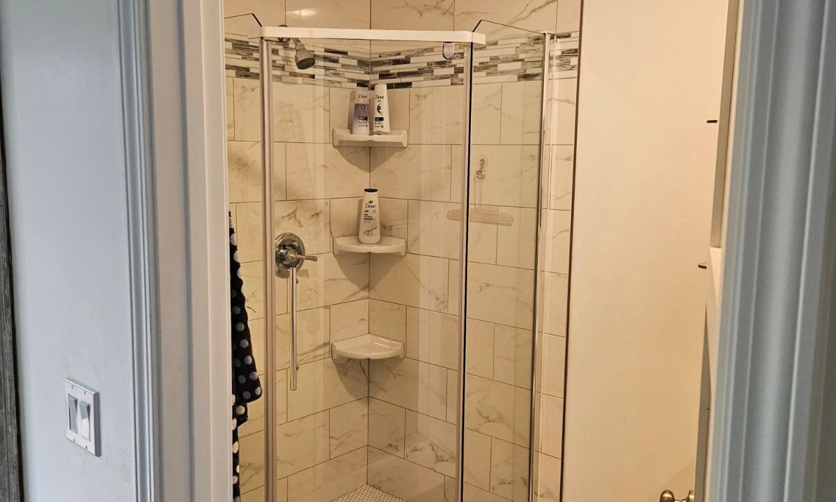 Photo of Bathroom in Harbor