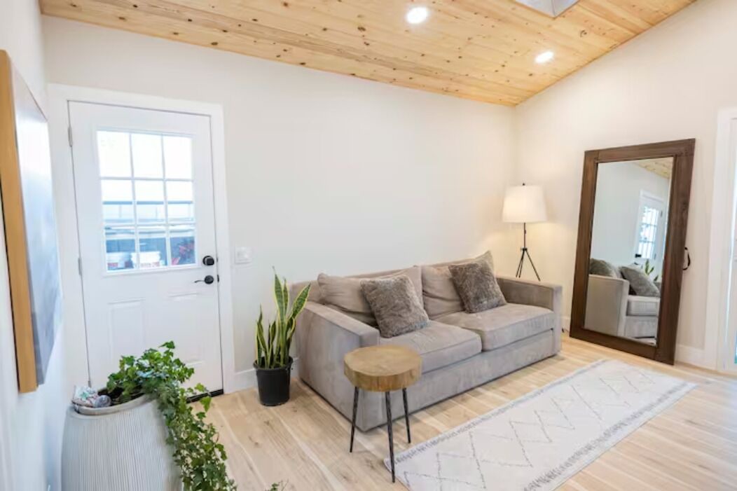 Photo of Livingroom in Lake Forest