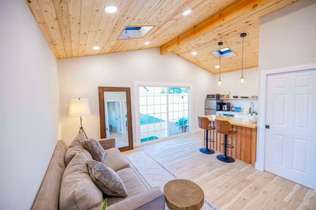 Photo of Livingroom in Lake Forest
