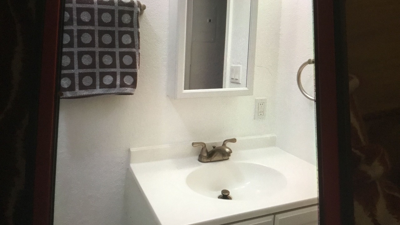 Photo of Bathroom in Hellman Street