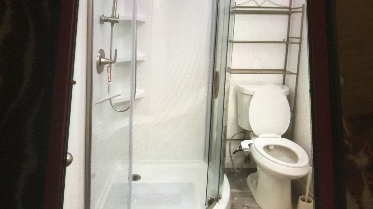 Photo of Bathroom in Hellman Street
