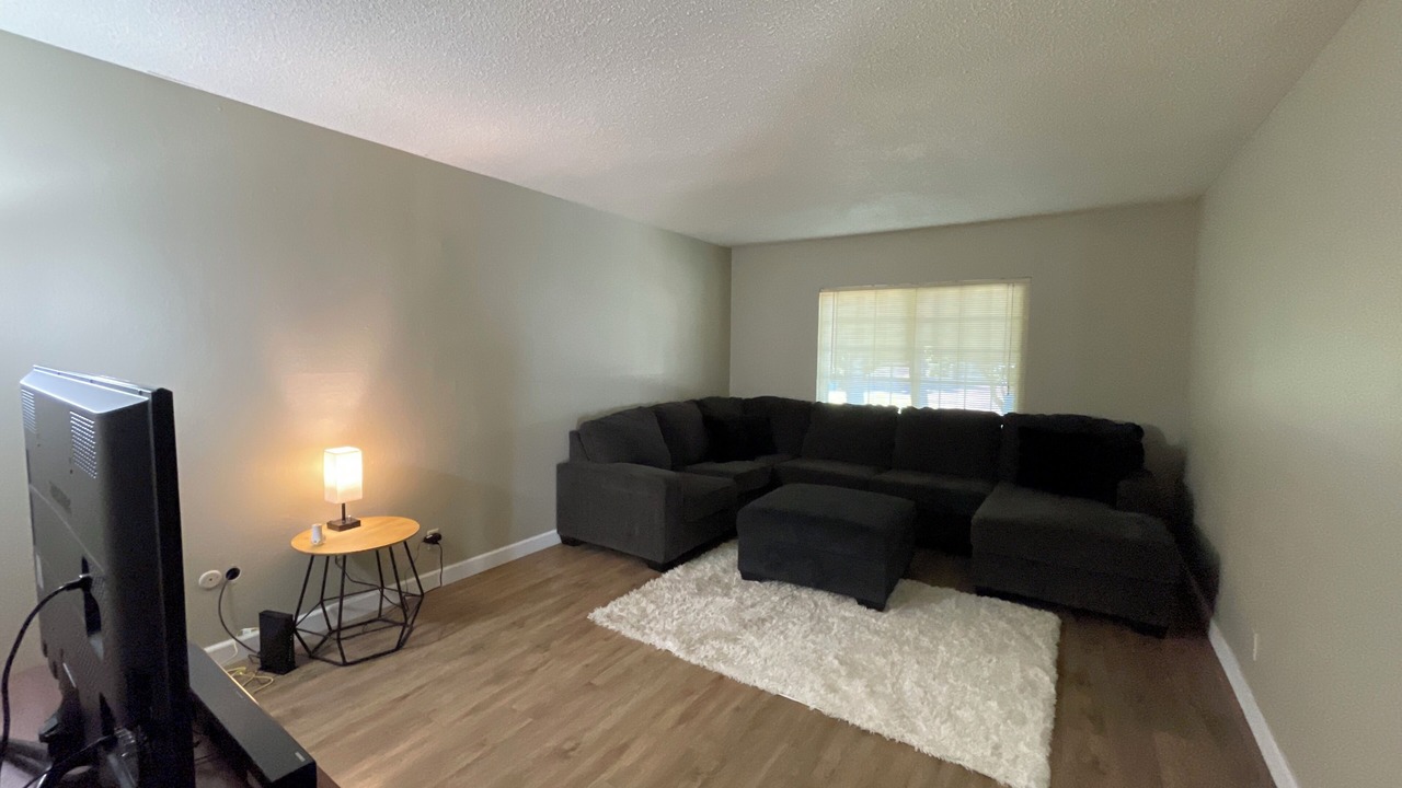 Photo of Livingroom in Southeastern Sacramento