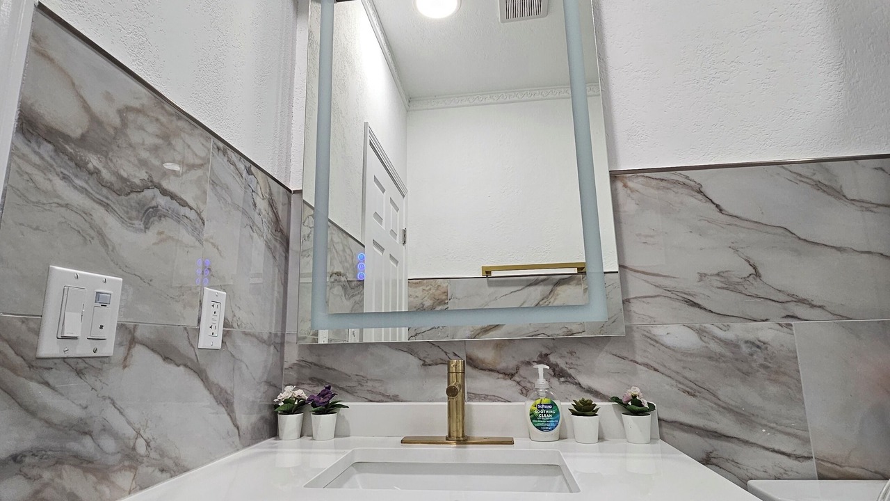 Photo of Bathroom in Harbor