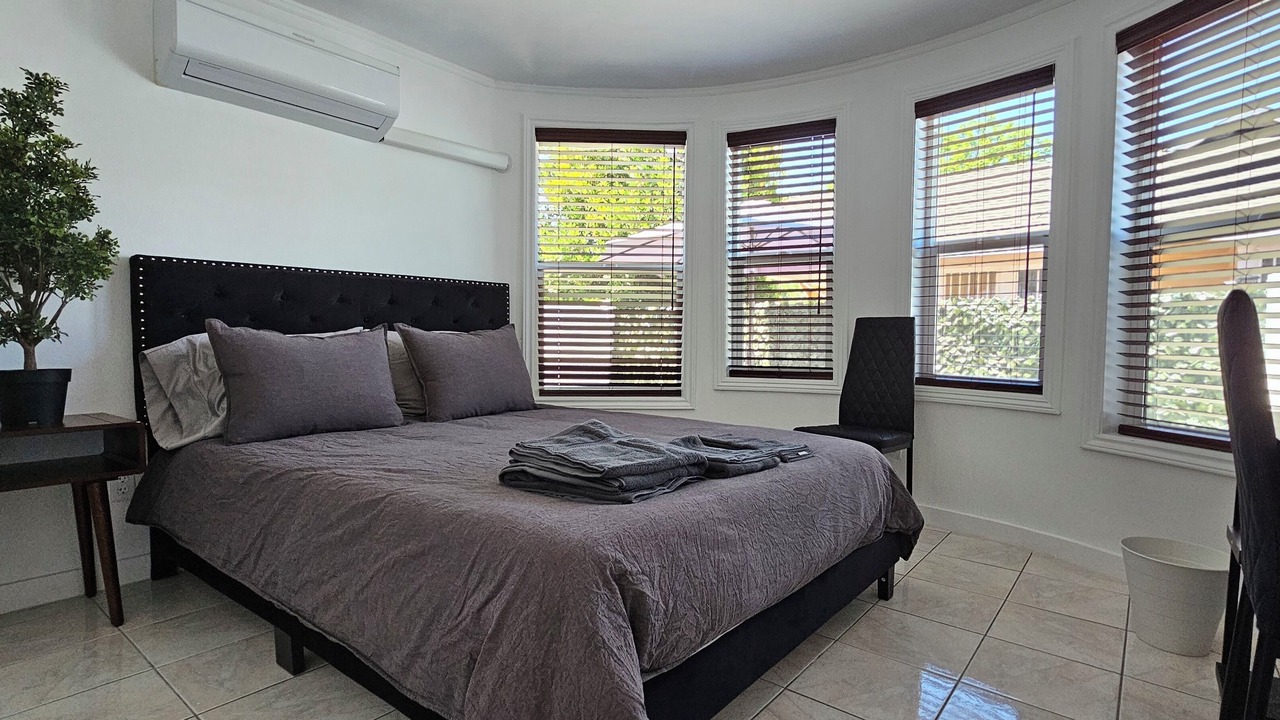 Photo of Bedroom in Harbor