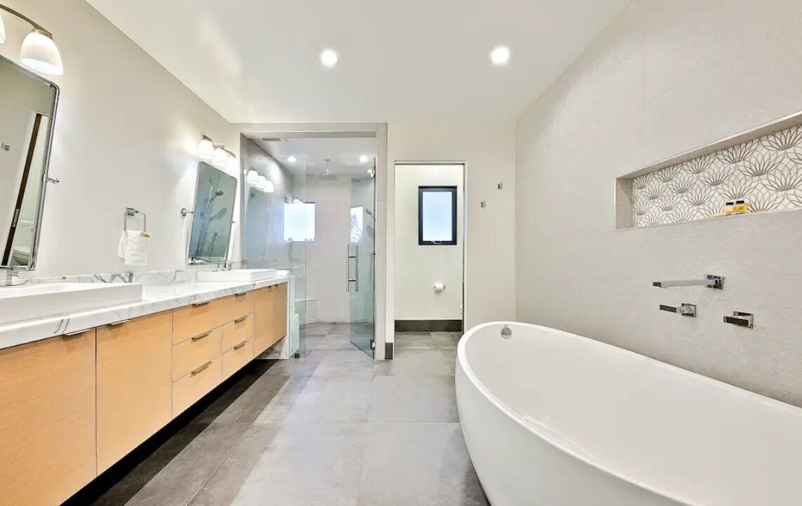 Photo of Bathroom in Village of La Jolla