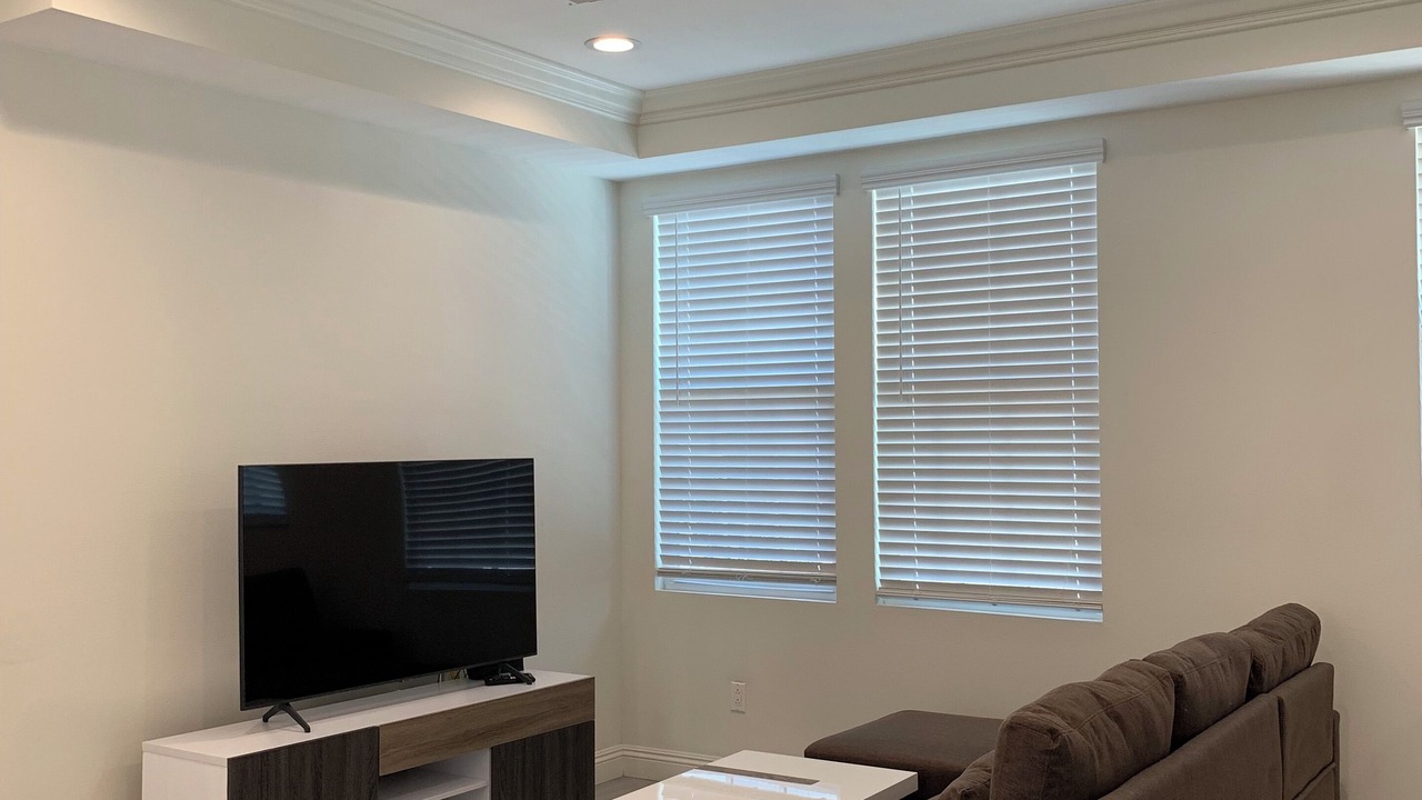 Photo of Livingroom in Mid Central