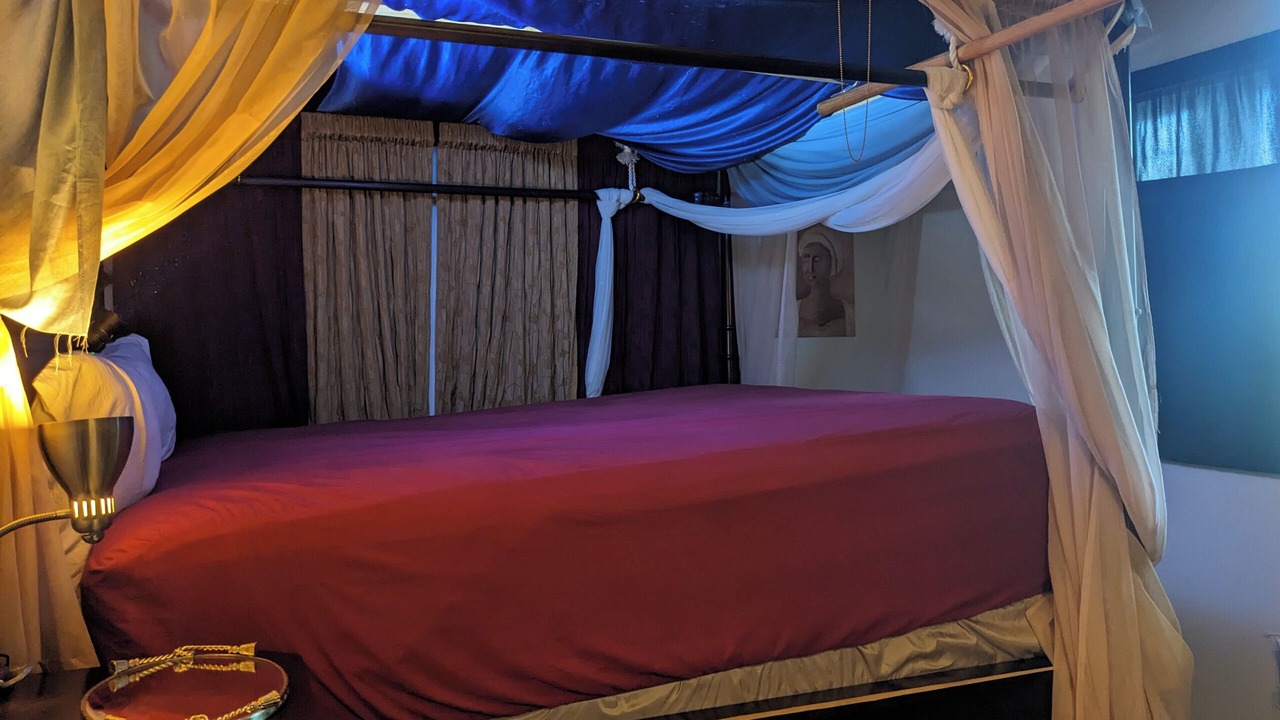 Photo of Bedroom in California Hot Springs