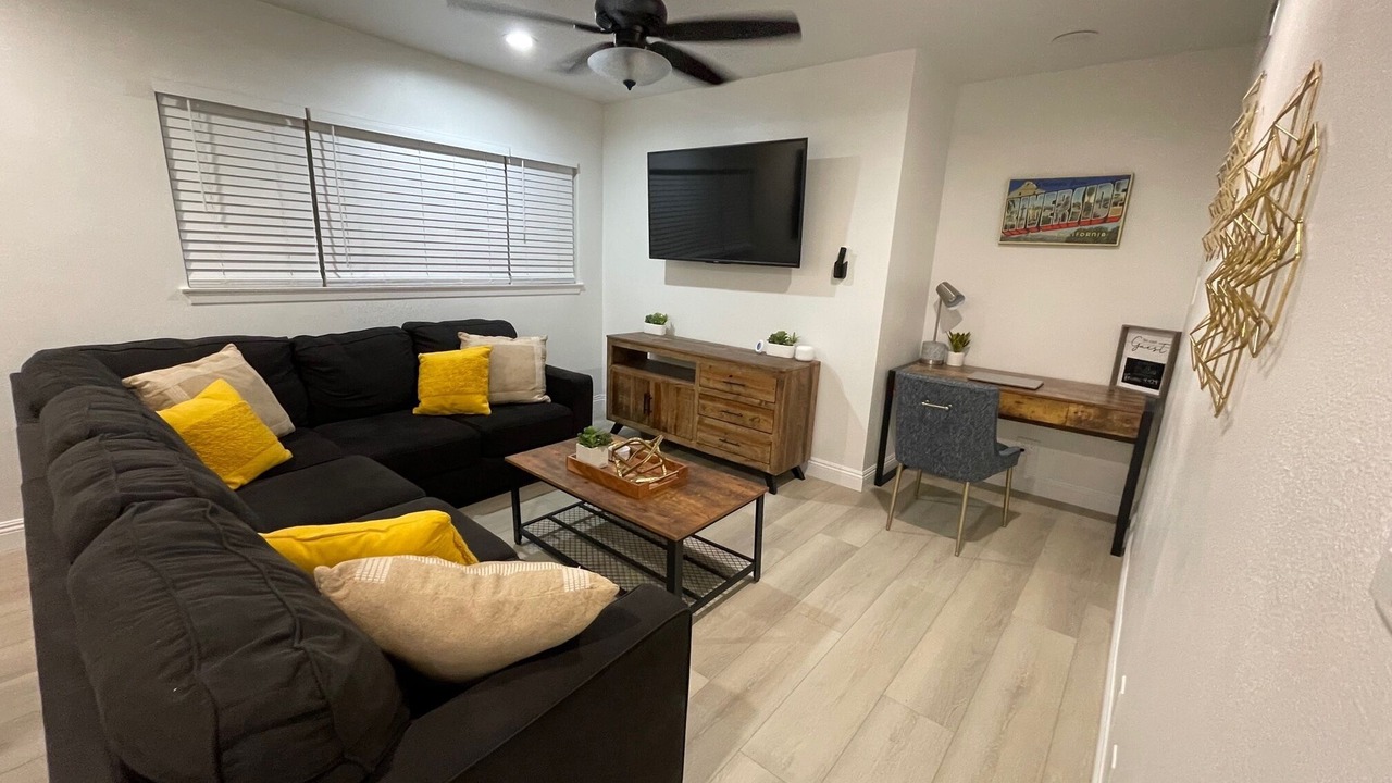 Photo of Livingroom in Riverside