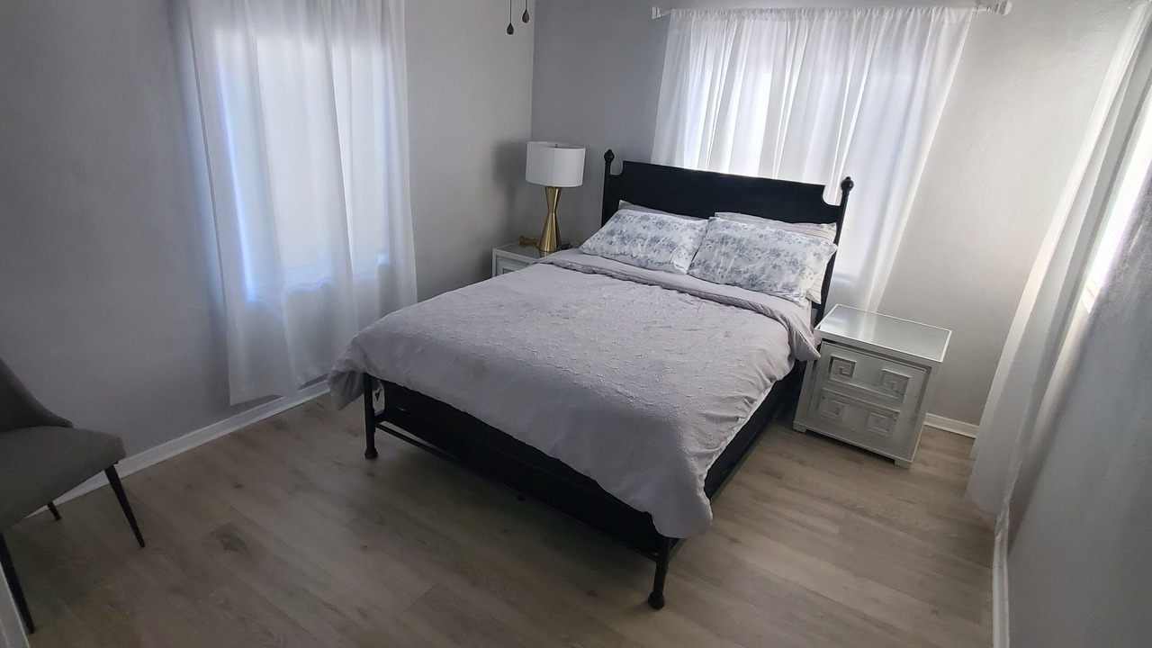 Photo of Bedroom in Los Angeles