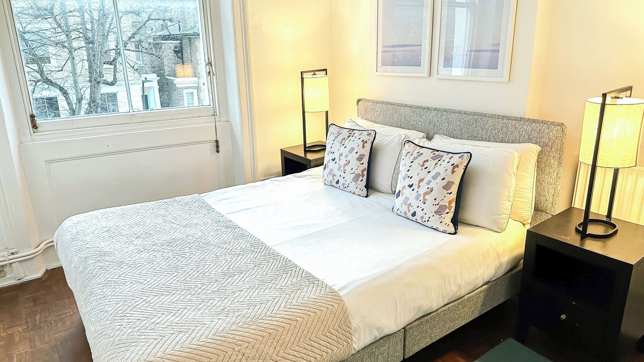 Photo of Bedroom in Abbey Road