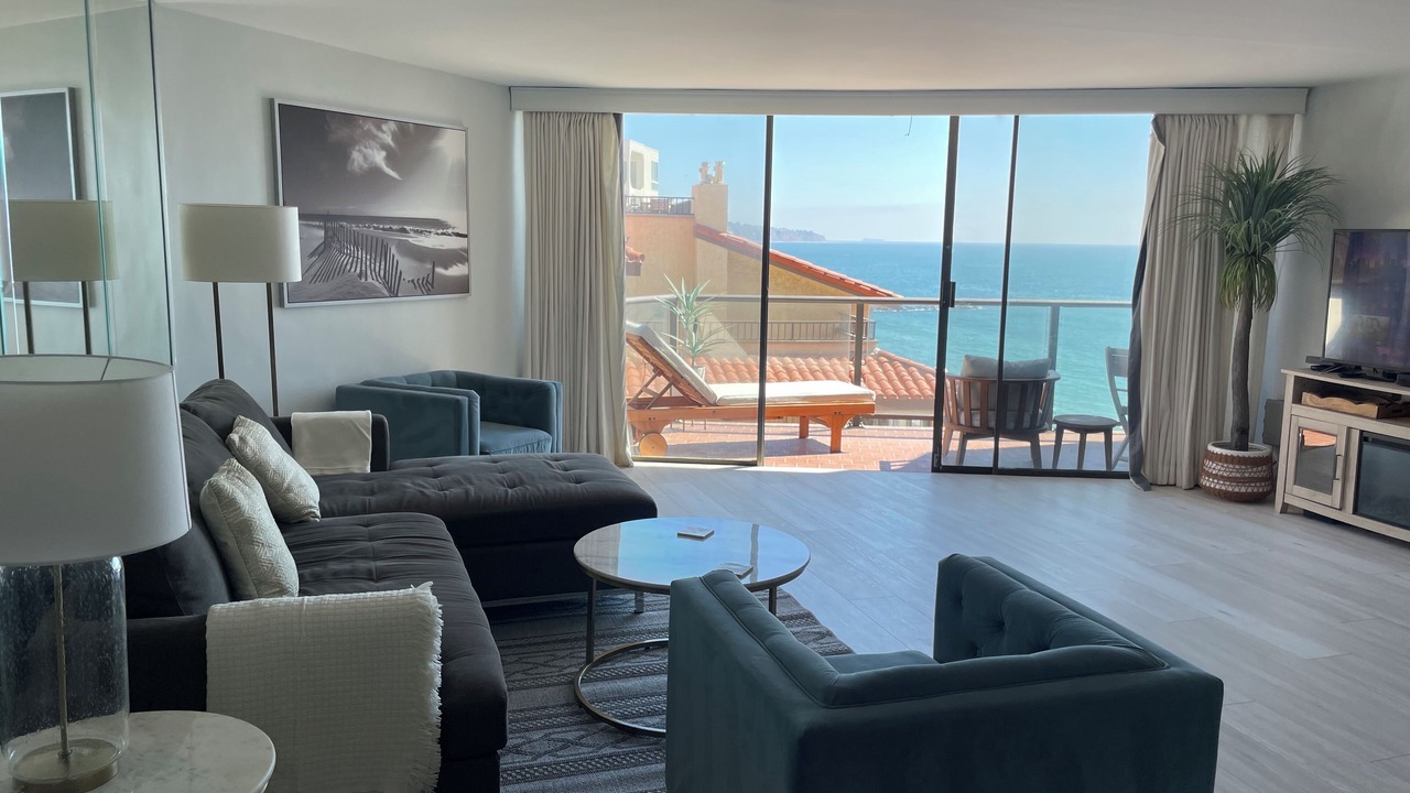 Photo of Livingroom in South Redondo