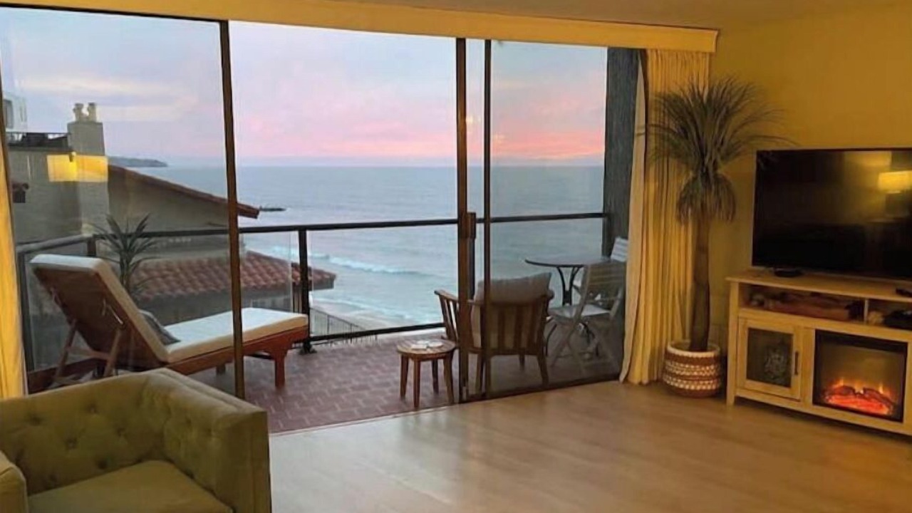 Photo of Livingroom in South Redondo