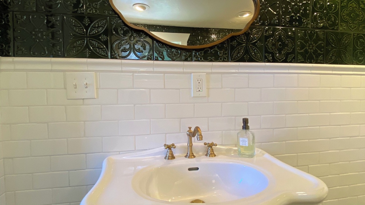 Photo of Bathroom in Green Valley Lake