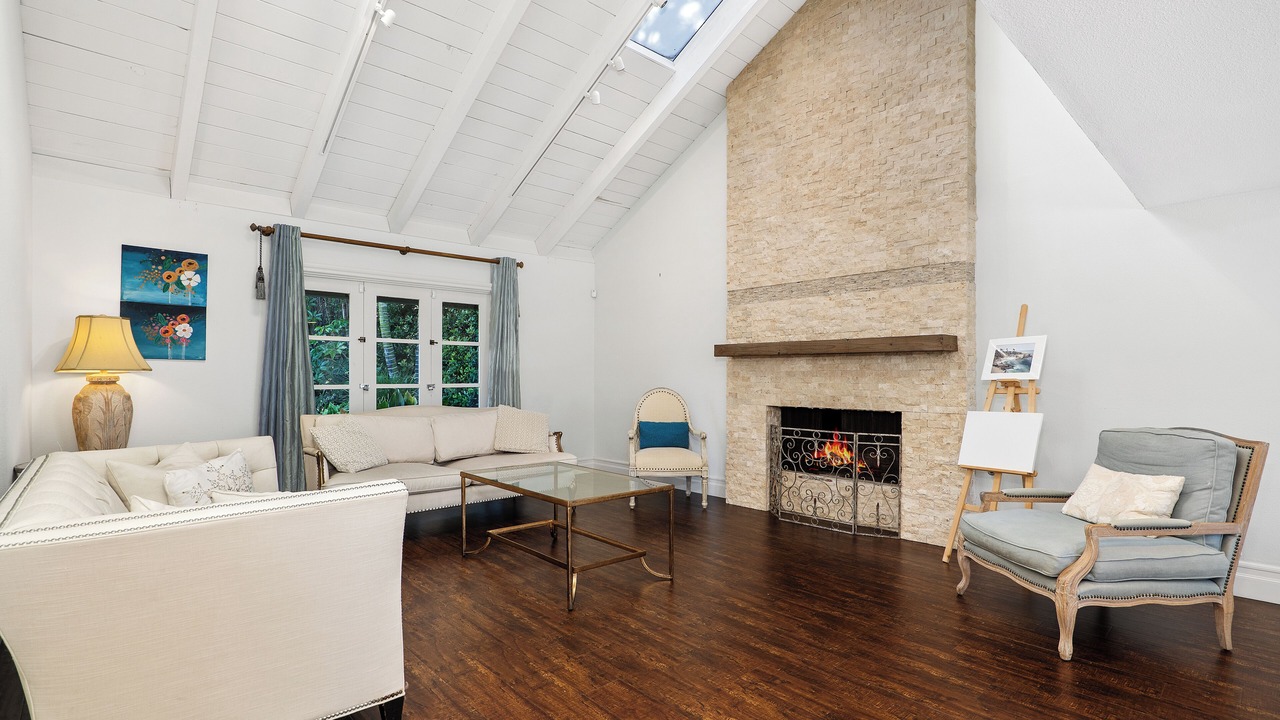 Photo of Livingroom in Muirlands West