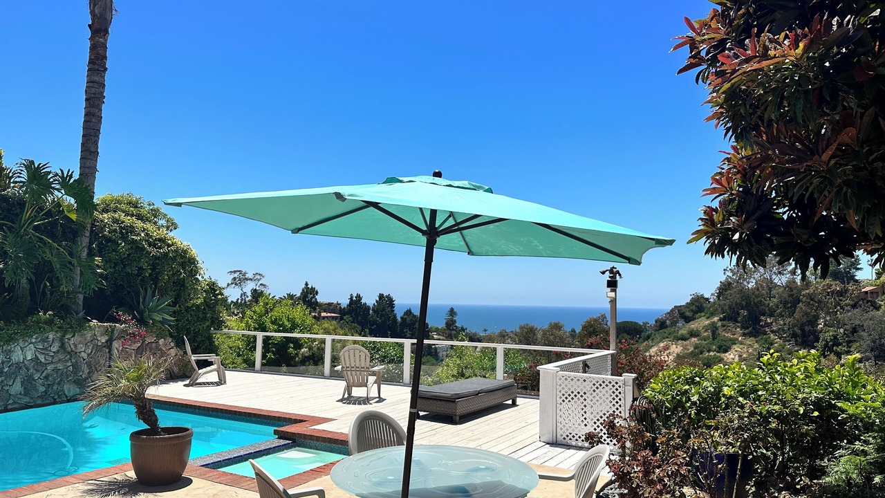 Photo of Outdoor in Muirlands West