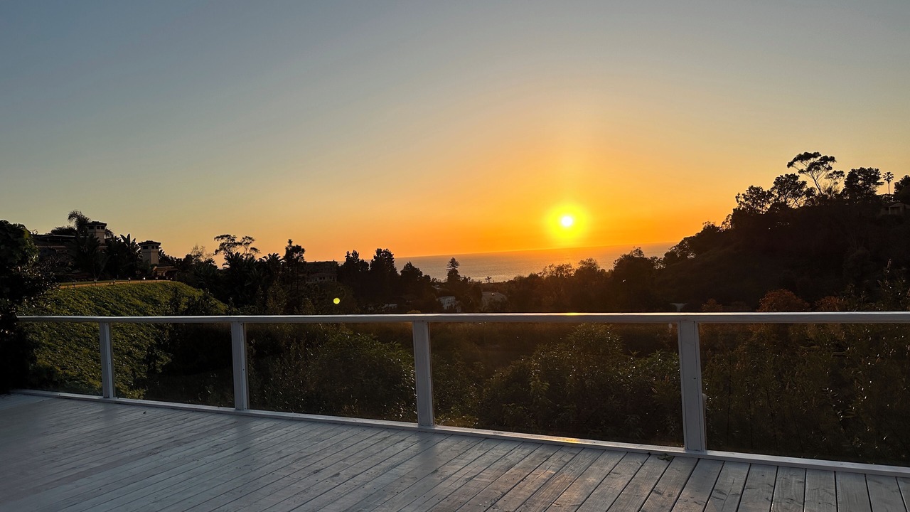Photo of Patio Balcony in Muirlands West