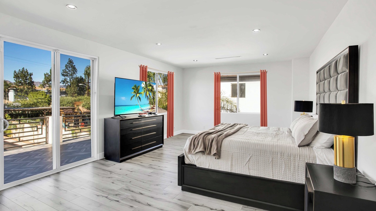 Photo of Bedroom in Granada Hills South