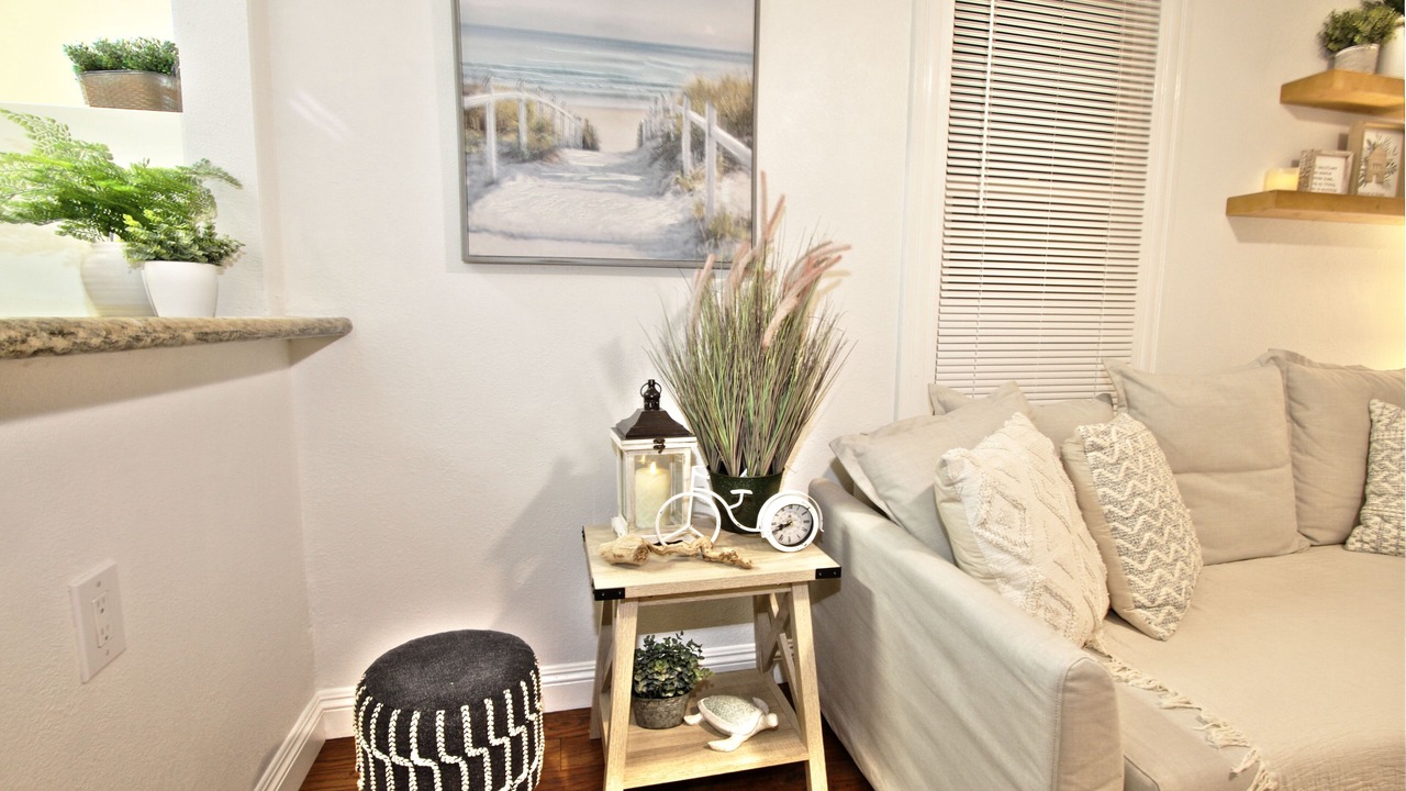 Photo of Livingroom in Whittier