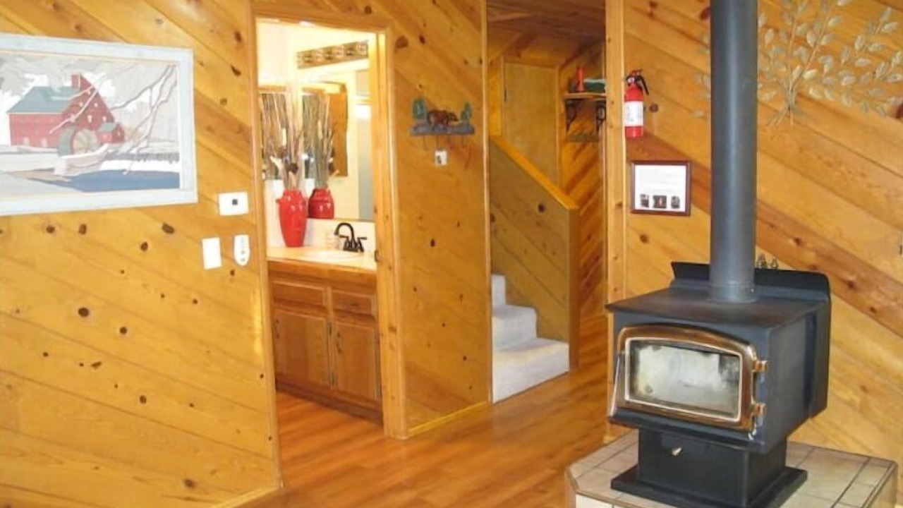 Photo of Livingroom in Pine Cove