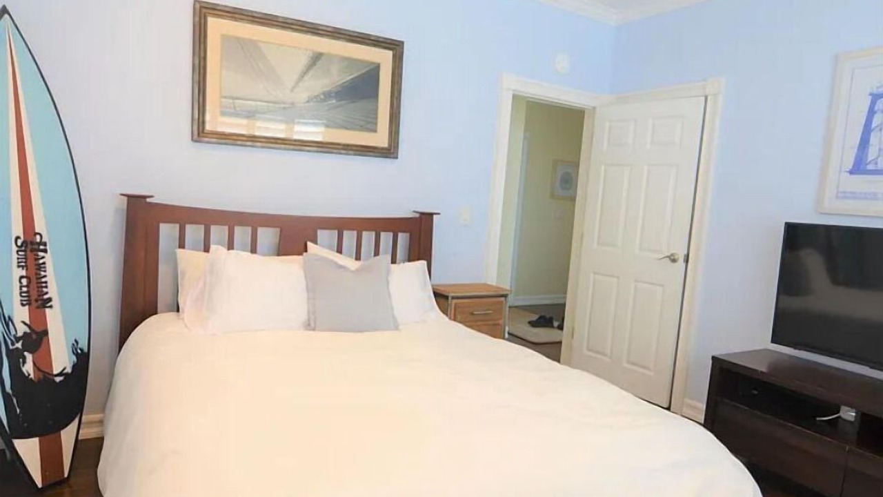 Photo of Bedroom in Hermosa Beach