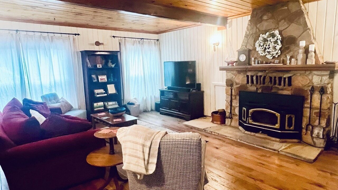 Photo of Livingroom in Twain Harte