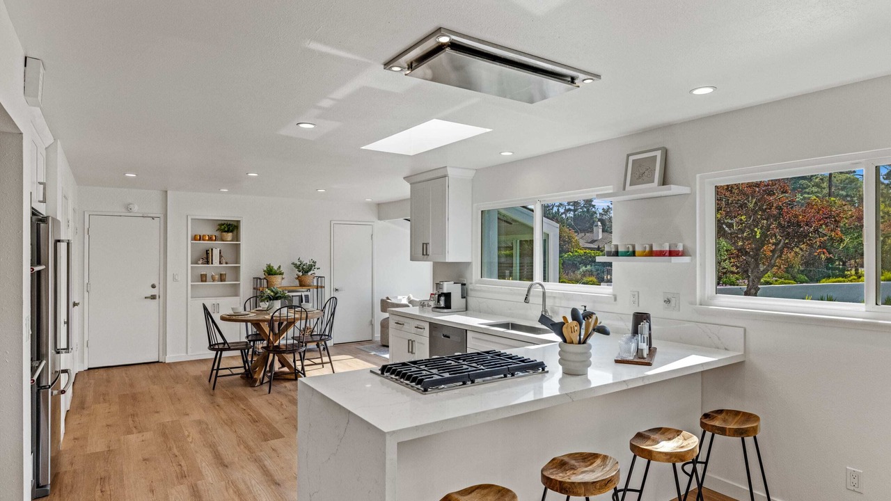 Photo of Kitchen in Del Monte Forest