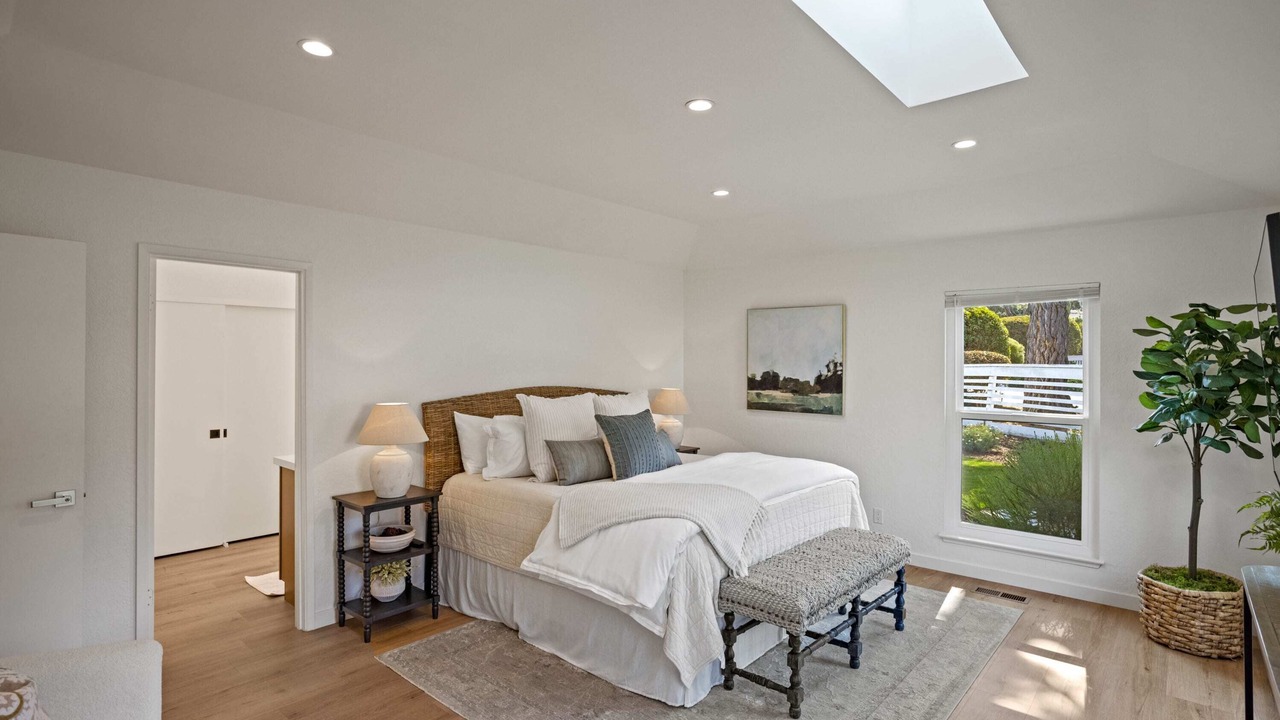 Photo of Bedroom in Del Monte Forest