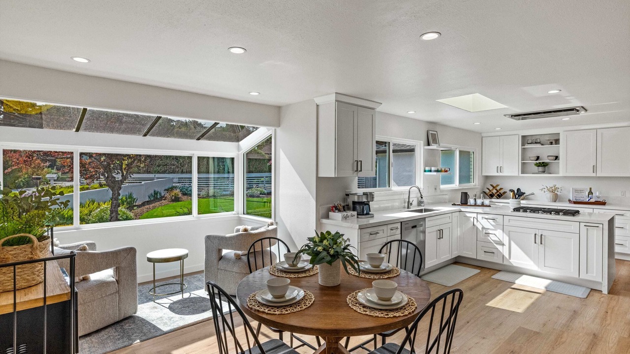 Photo of Kitchen in Del Monte Forest
