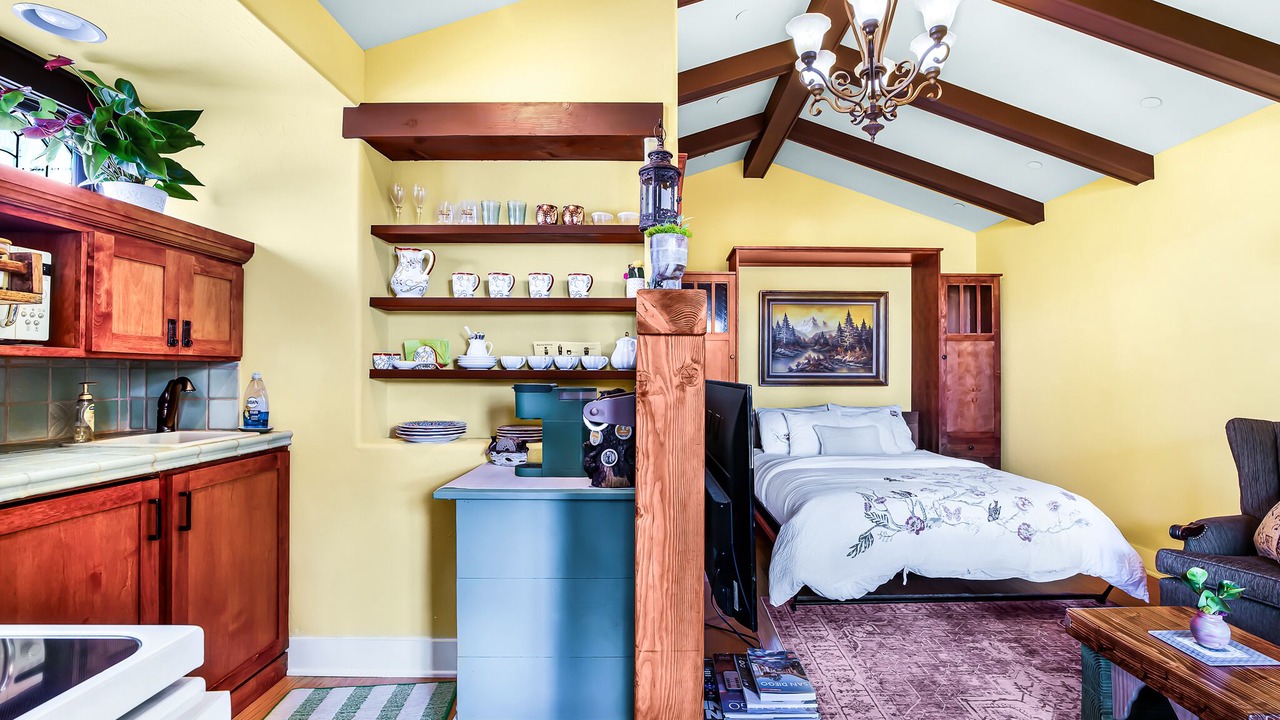 Photo of Bedroom in University Heights