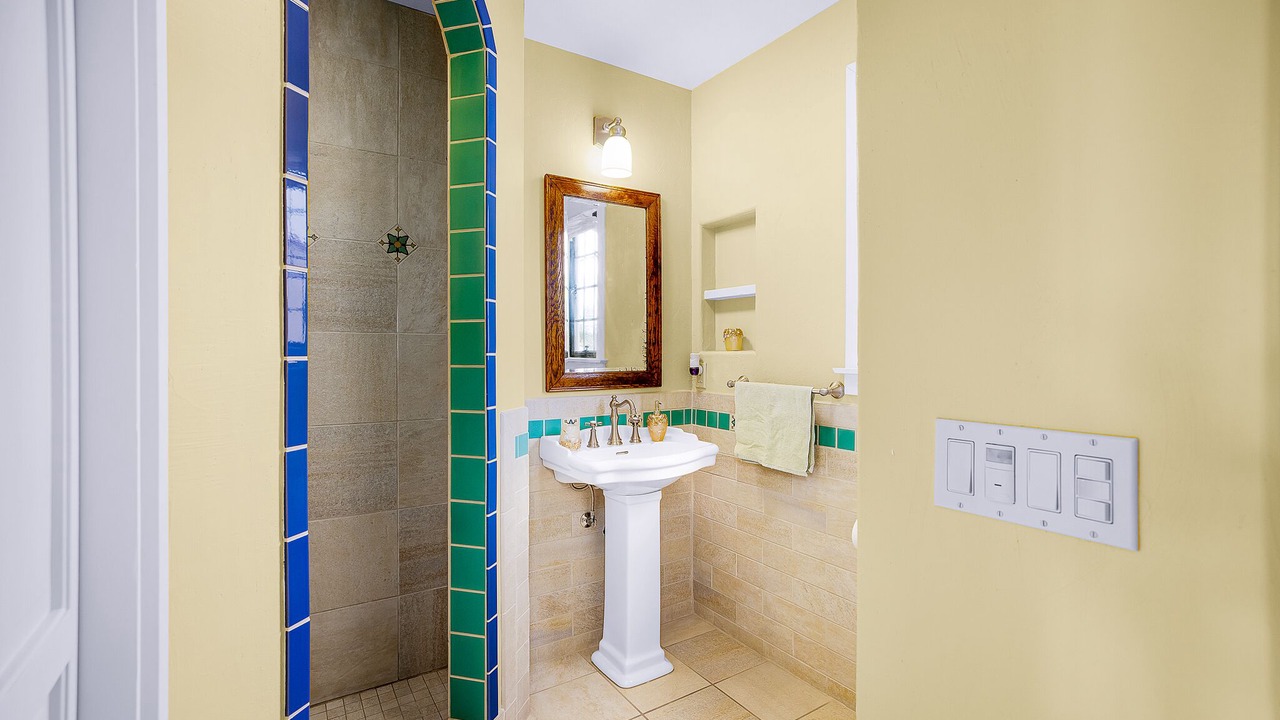 Photo of Bathroom in University Heights