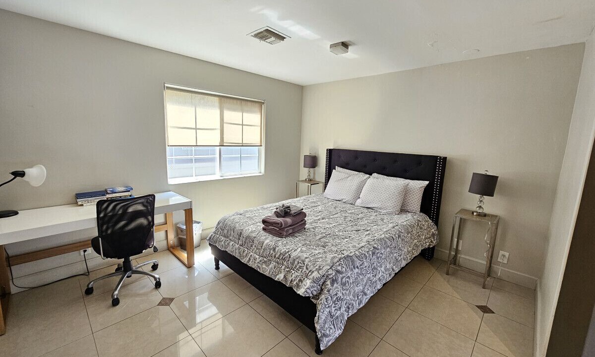 Photo of Bedroom in Beverly Grove