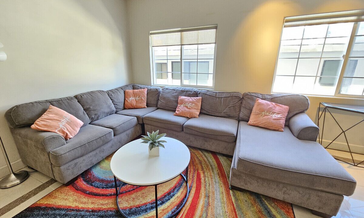 Photo of Livingroom in Beverly Grove