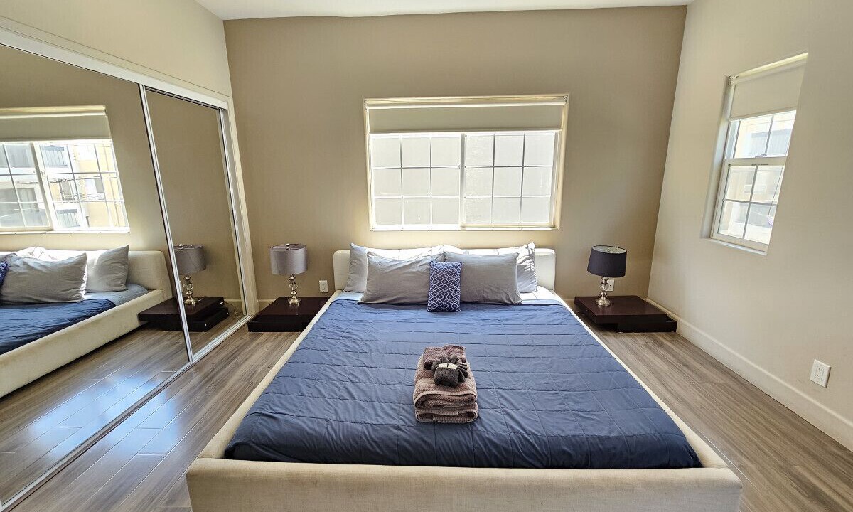 Photo of Bedroom in Beverly Grove