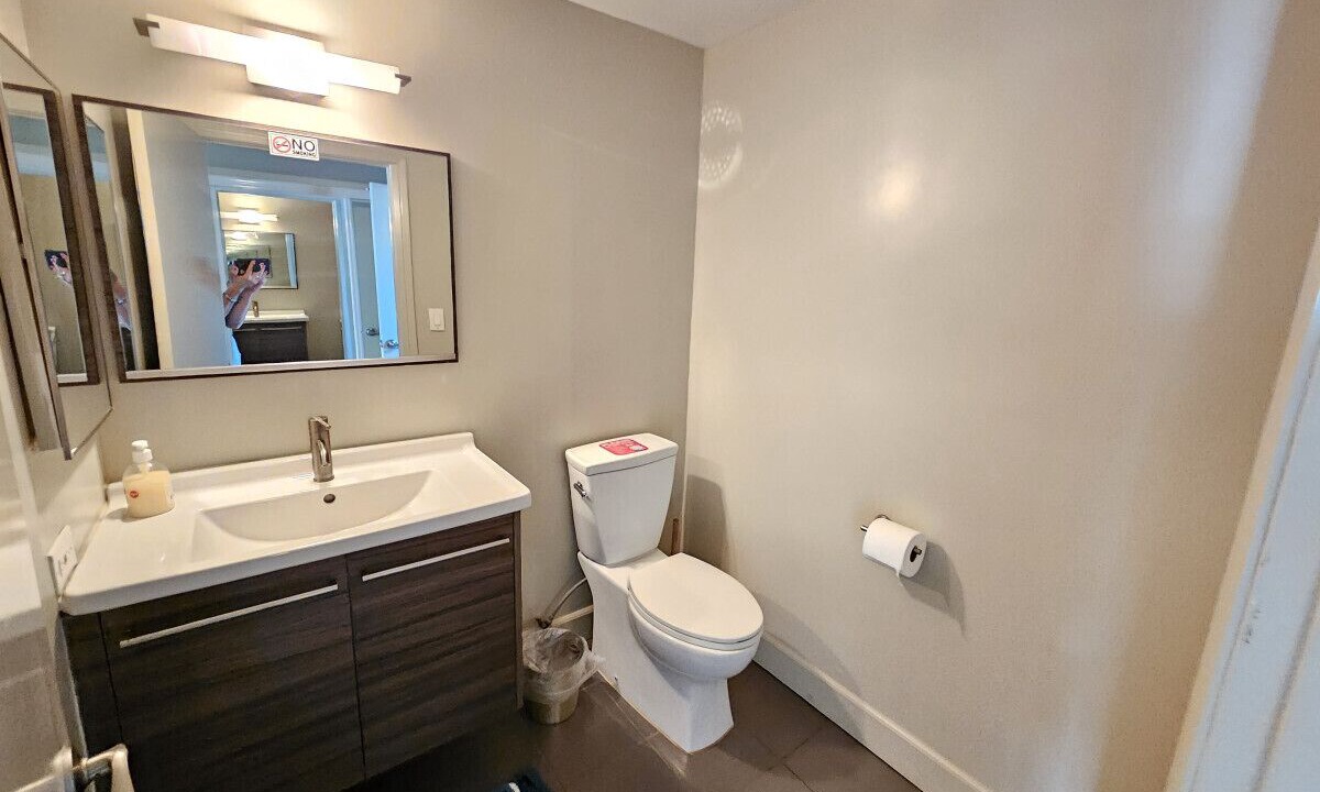 Photo of Bathroom in Beverly Grove