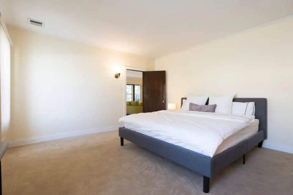 Photo of Bedroom in Larchmont
